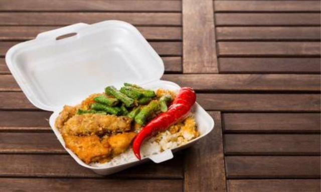 Mother Earth Is Calling! Ini 5 Cara Mudah untuk Ikut Mengurangi Sampah Plastik 4 Pembungkus makanan berbahan styrofoam