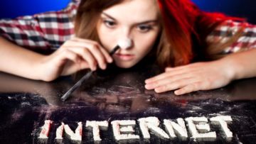 Indonesia Masuk 5 Besar Negara Pecandu Internet Terparah Sedunia. Nomor 1-nya Negara Tetangga Juga
