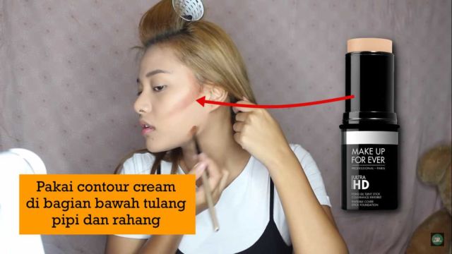 4 Pelajaran yang Bisa Diambil dari Make Up 'Matte' dan Tirus Ala Aurel Hermansyah. Tahan Lama Banget!