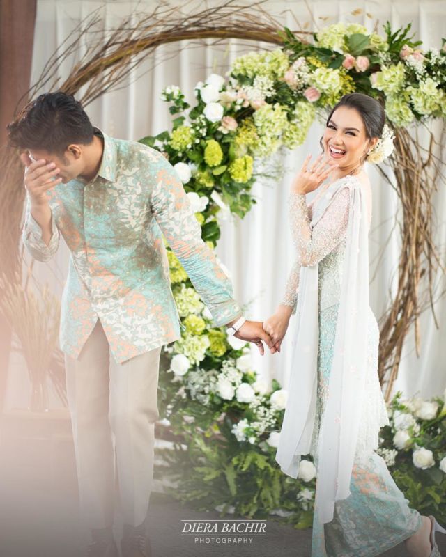 7 Potret Kecantikan Irish Bella Saat Dilamar oleh Ammar Zoni. Pesonanya Paripurna! 19 7 Potret Kecantikan Irish Bella Saat Dilamar oleh Ammar Zoni. Pesonanya Paripurna!
