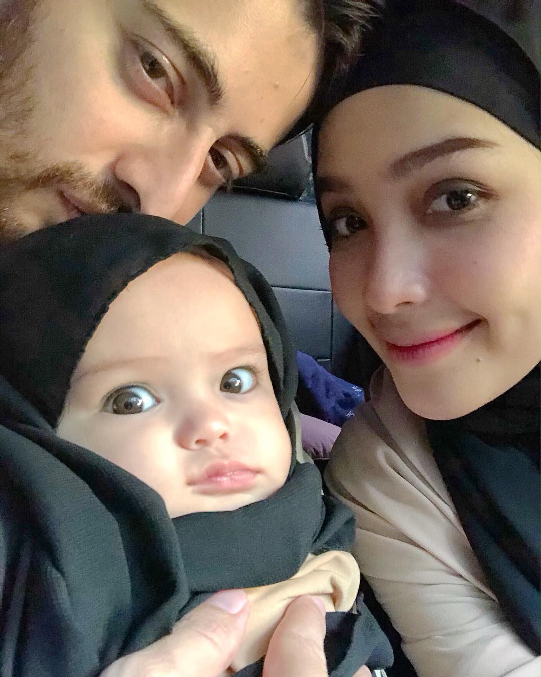 Deretan Foto Shireen, Putri Selebgram Hamidah yang 11-12 Sama Boneka. Duh, Cinta!
