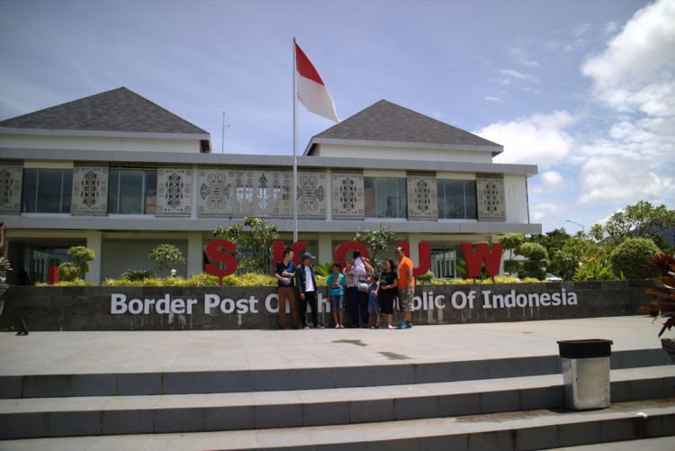 10 Destinasi Wisata di Jayapura yang Keren Banget. Liburan ke Sana Berasa Lagi ke Luar Negeri Lho!