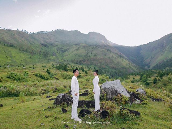 8 Potret Syahdu nan Romantis Pre-Wedding Miss Grand International 2016, Ariska Putri Pertiwi dan Tengku Ryan Novandi