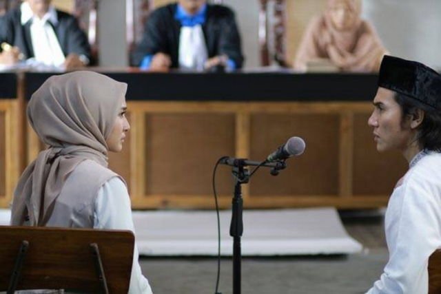 Mengulik Tata Cara Rujuk Pasca Talak Cerai. Sudah Sadar Terlalu Cinta, Pasti Kangen Kan Seatap Lagi?