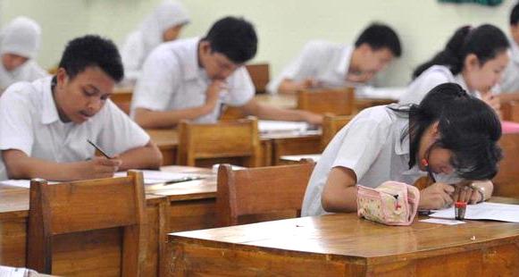 10 Tipe Teman 'Terjahanam' Semasa Sekolah. Ngeselin, Tapi Pas Udah Pisah Ngangenin!