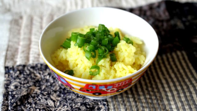 Masak Nasi + 7 Bahan ini Bikin Aromanya Makin Nikmat. Selera Makan Jadi Makin Meningkat