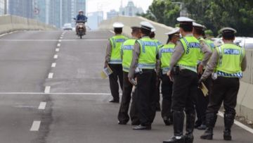 5 Jenis Tontonan Gratis yang Suka Jadi Kerubutan Orang Indonesia. Heran, Pada Doyan Banget Keributan, Ya?