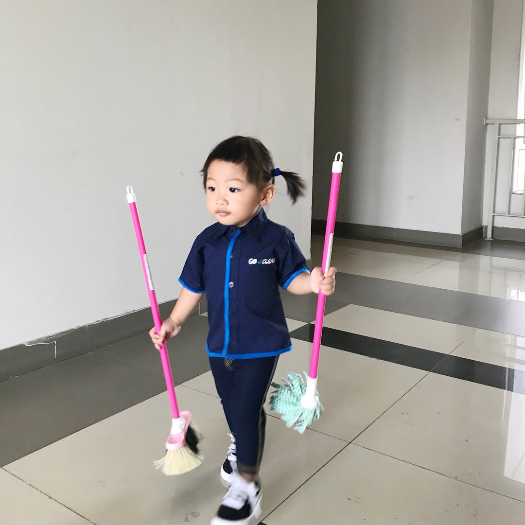 10 OOTD Lumi, Keponakan Bena Kribo yang Sedari Kecil Udah Ekspresif! Lucu ~