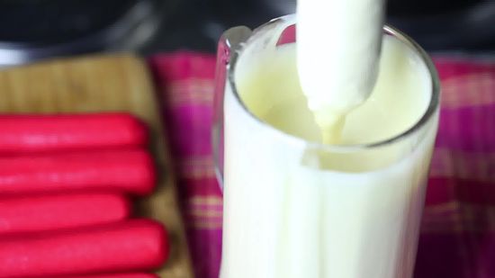 7 Langkah Mudah Bikin Corn Dogs, Camilan Hits Ala Korea. Nggak Perlu Jajan Lagi Jadinya!