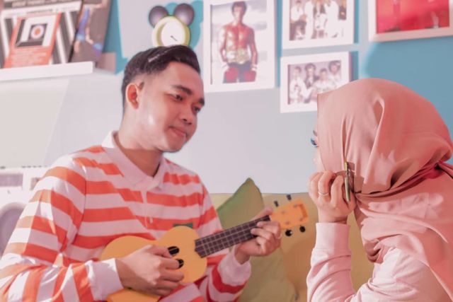 6 Inspirasi Pre-Wedding Pop Art Ala Selebtwit @bayu_joo & @luluhusnaa. Bujet Tipis, Hasil Kece Abis