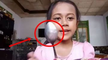 Viral Tutorial Make-up Pakai Sendok, Ini 6 Kreasi Nyentrik Beauty Vlogger Cilik Nayla. Keren Banget!