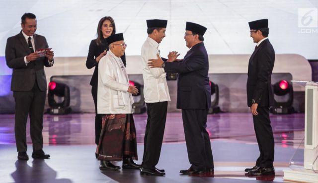 Debat Ketiga Telah Usai, Tinggal 2 Debat Lagi. Tapi Sebenarnya Guna Nggak Sih Debat Semacam Ini?
