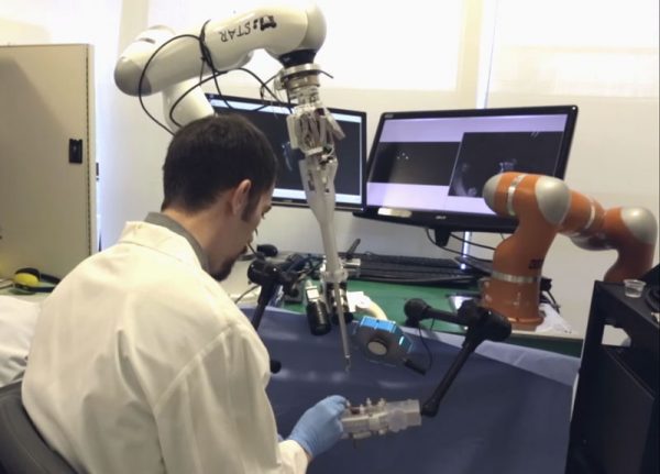 Ahli bedah robot otonom