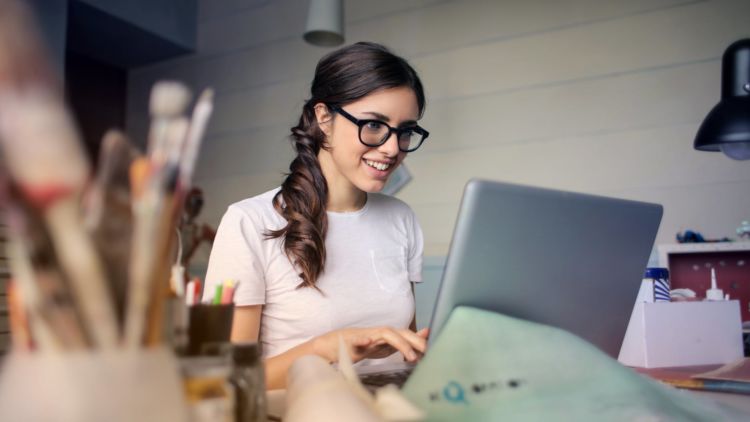 Tips Menulis Artikel ala Jurnalis Profesional