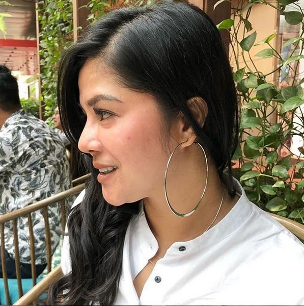 Mengenal Lebih Dekat Viens Tasman, Ibu Rachel Vennya yang Dicap Sosialita Rendah Hati