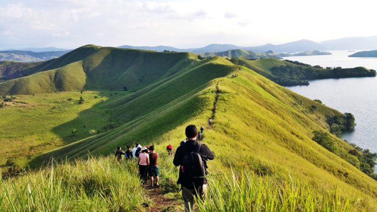 10 Destinasi Wisata di Jayapura yang Keren Banget. Liburan ke Sana Berasa Lagi ke Luar Negeri Lho!