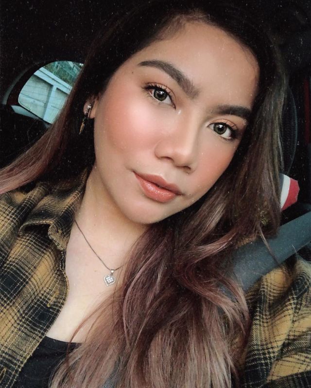 11 Ide Pakai Lipstik Warna Oranye ala Selebgram, Segar dan Nggak Norak