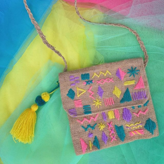 10 Rekomendasi Tas Colorful Lokal, Harga Mahasiswa. Gaya Mentereng tapi Bujet Tipis? Bisa!