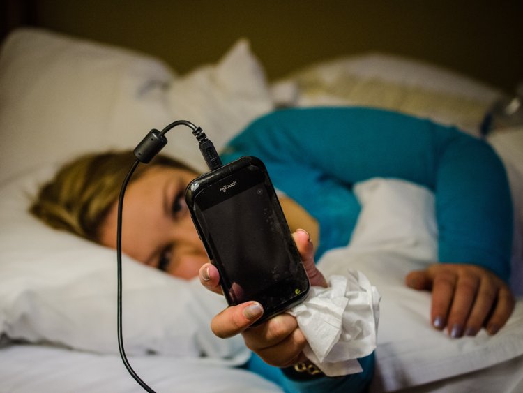 8 Kebiasaan Konyol Pembaca Hipwee Sebelum Tidur. Sudah Akui Saja, Banyak yang Begini, kan?