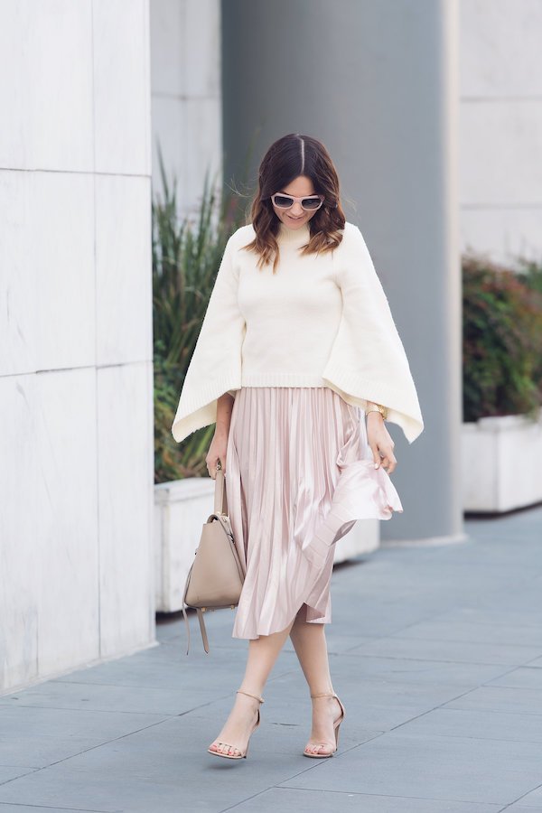 10 Ide Padu Padan Rok Lipit Alias Pleated Skirt Buat Kondangan. Pas Bagi yang Bosan Kebayaan 21 10 Ide Padu Padan Rok Lipit Alias Pleated Skirt Buat Kondangan. Pas Bagi yang Bosan Kebayaan