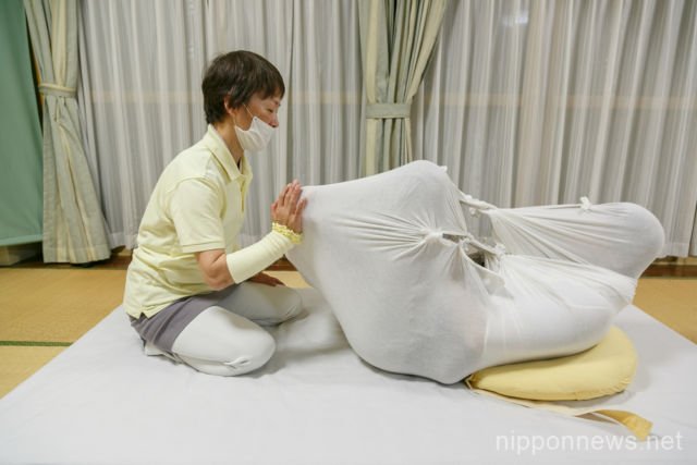 Mengulik Otonamaki, Terapi 'Bungkus Kain' Para Ibu di Jepang untuk Kurangi Sakit Pasca Melahirkan