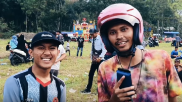 6 Harga Outfit Menarik di Event Karang Taruna Desa Deresan. Sadana Agung Mengalahkan Hypebeast!