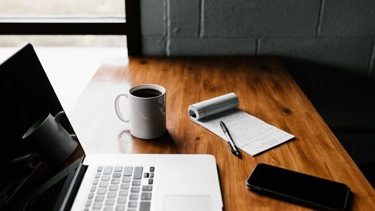 5 Keuntungan Menjadi Seorang Blogger. Mungkin Kamu Tertarik Menjadi Seorang Blogger Juga?