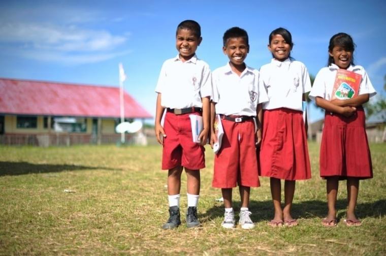 Apakah Hari Pendidikan Nasional Hanya Sekedar Melakukan Upacara Bendera atau Mengadakan Lomba-Lomba?