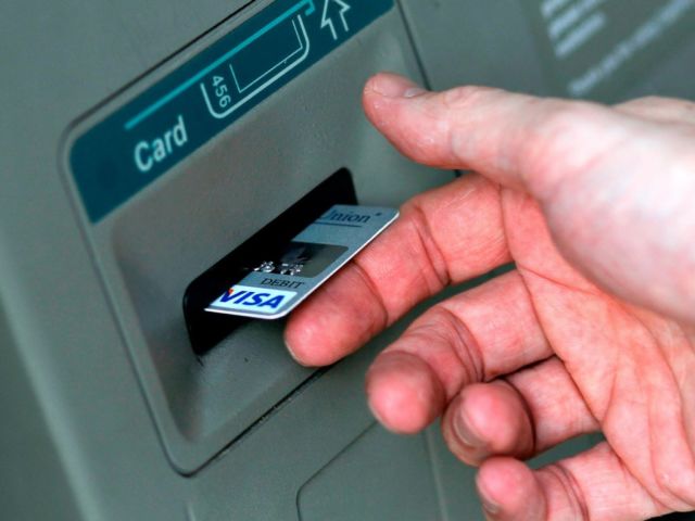Cara Mengurus Kartu ATM Tertelan