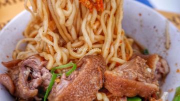 9 Mie Ayam Anti Mainstream di Jogja yang Wajib Kamu Coba. Enaknya Bikin Lupa Pulang!