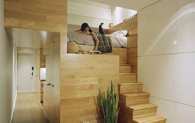 Ranjang Loft dengan Ruang Penyimpanan Serbaguna di Bawahnya