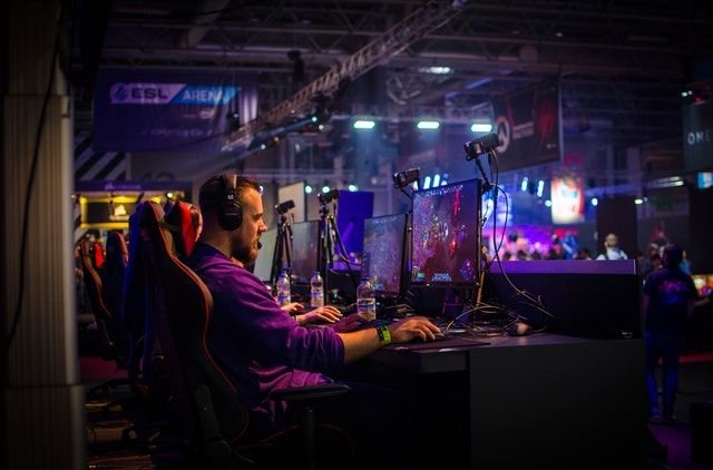 Jangan Melulu Memandang Game Online Itu Negatif, Ini Lho Lima Manfaat dari Game Online!