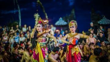 Siapa Lagi yang Akan Menjaga dan Melestarikan Budaya Indonesia, Jika Bukan Kita?