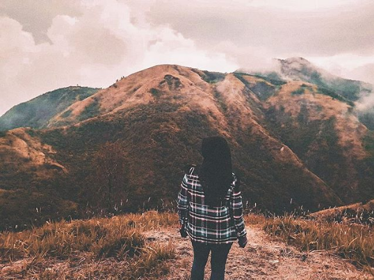 Alasan Sekali Seumur Hidup Kamu Perlu Naik Gunung. Demi Jiwa yang Lebih Waras Lagi~