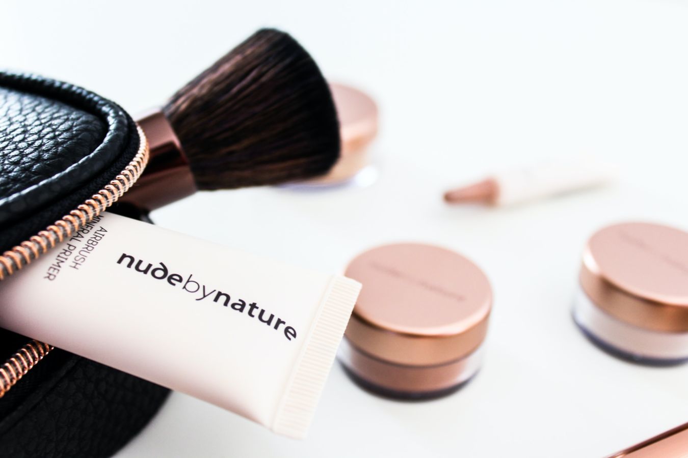 9 Aturan Umum Make-up yang Seringnya 'Didobrak' Para MUA Kondang. Hmm, Pantas Hasilnya Beda