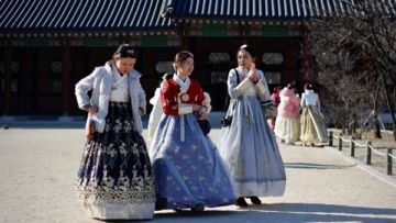 Fenomena Bahasa Korea di Kalangan Para Penggemar K-Pop