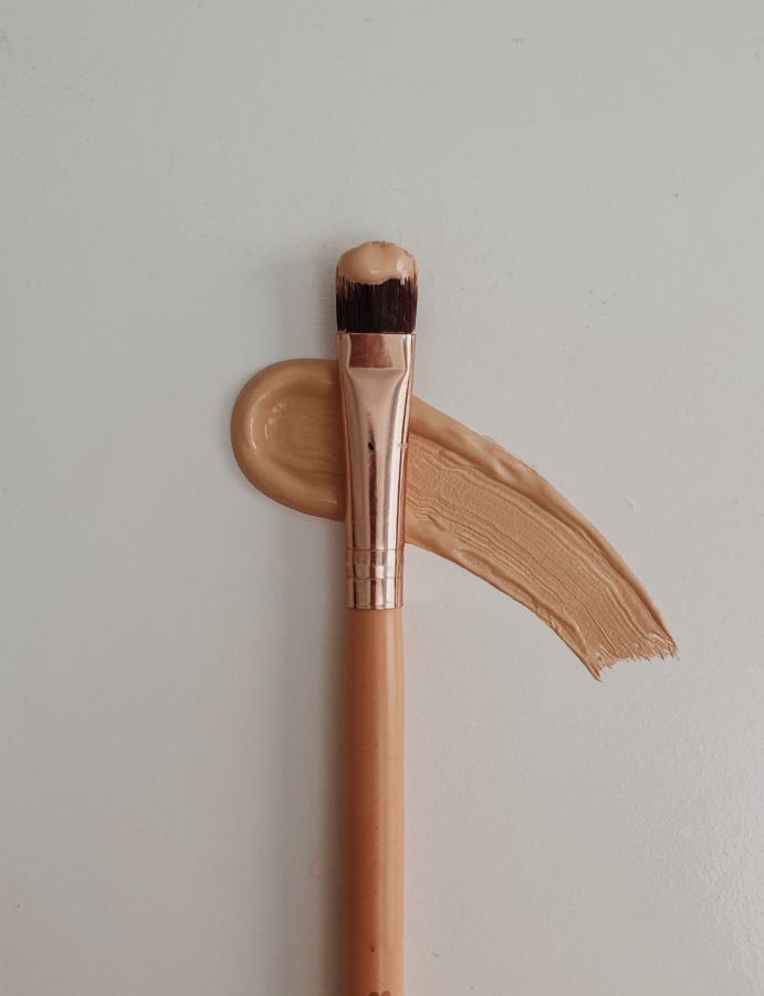 9 Aturan Umum Make-up yang Seringnya 'Didobrak' Para MUA Kondang. Hmm, Pantas Hasilnya Beda