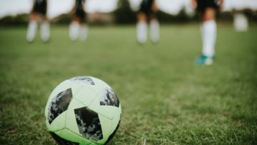 Menyikapi Kisruh dan Konflik Sepak Bola di Indonesia