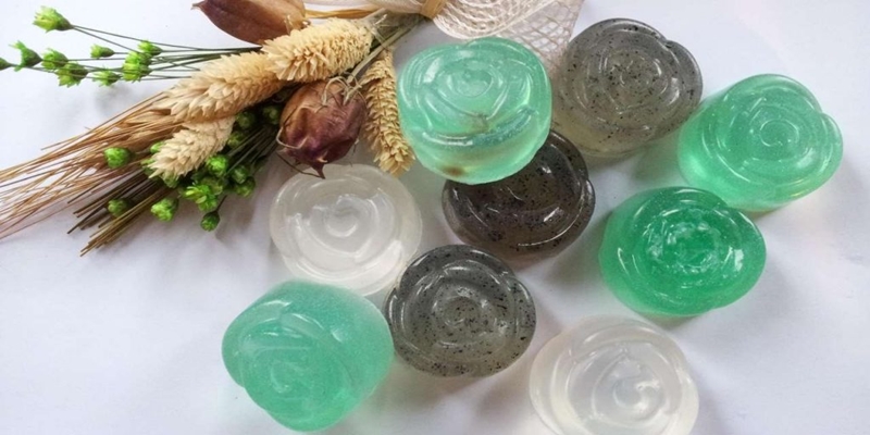 Hey Girls! 5 Sabun Transparan Terpopuler Ini Cocok Banget buat Naikin Level Kecantikanmu