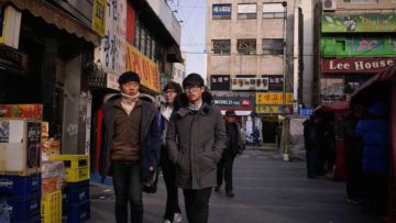 Jatuh Bangun Kehidupan Warga Biasa di Korea Selatan. Jauh Banget sama Adegan di Drama!