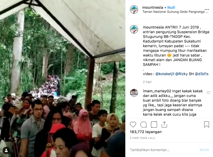 Libur Lebaran, Jembatan Situ Gunung Sukabumi Dijejali Wisatawan. Pengunjung Harus Antri 3-4 Jam!