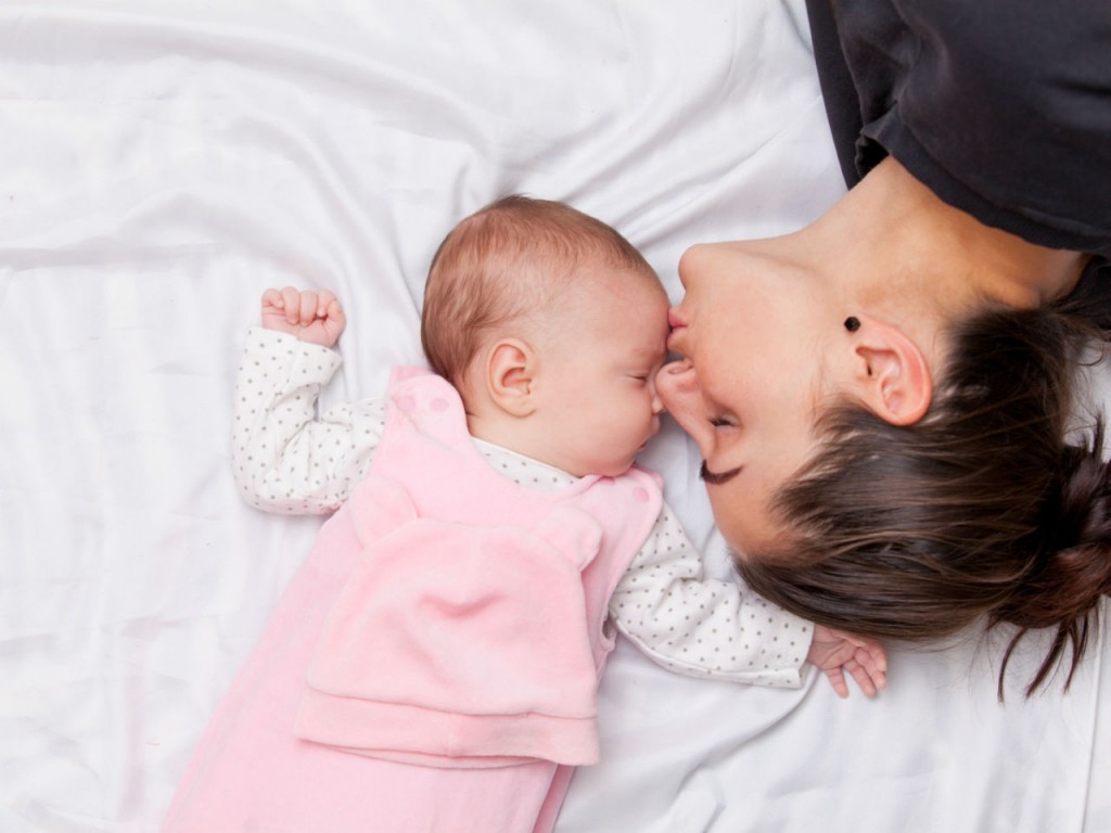 Ini Alasan Ilmiah Kenapa Bau Bayi Selalu Super Enak dan Bikin Ketagihan. Uwh, Gemas!