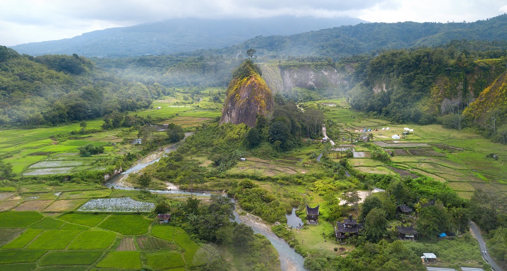 7+ Destinasi Wisata Seru yang Bisa Kamu Temui di Bukittinggi, Sumbar. Bikin Pengen Liburan ke Sana Nih!