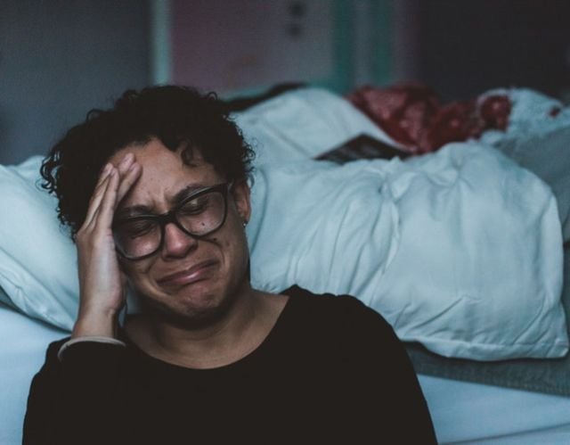 woman cry