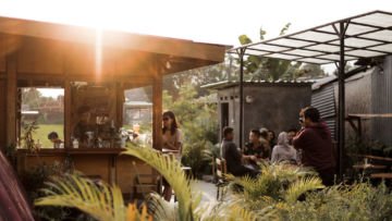 6 Kafe Jogja yang Cocok Banget Buat Menikmati Senja. Instragrammable yang Buatan Asli Alam Nih