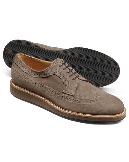 Sepatu derby