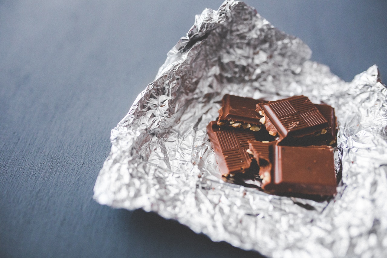 Cokelat dan Mi Instan Timbulkan Kematian? Yuk, Pelajari Lebih Dalam Supaya Kamu Lebih Hati-hati