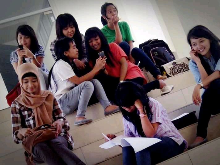 Pengalaman dan Kenangan Saat Kuliah yang Masih Tersimpan Manis di Dalam Pikiran
