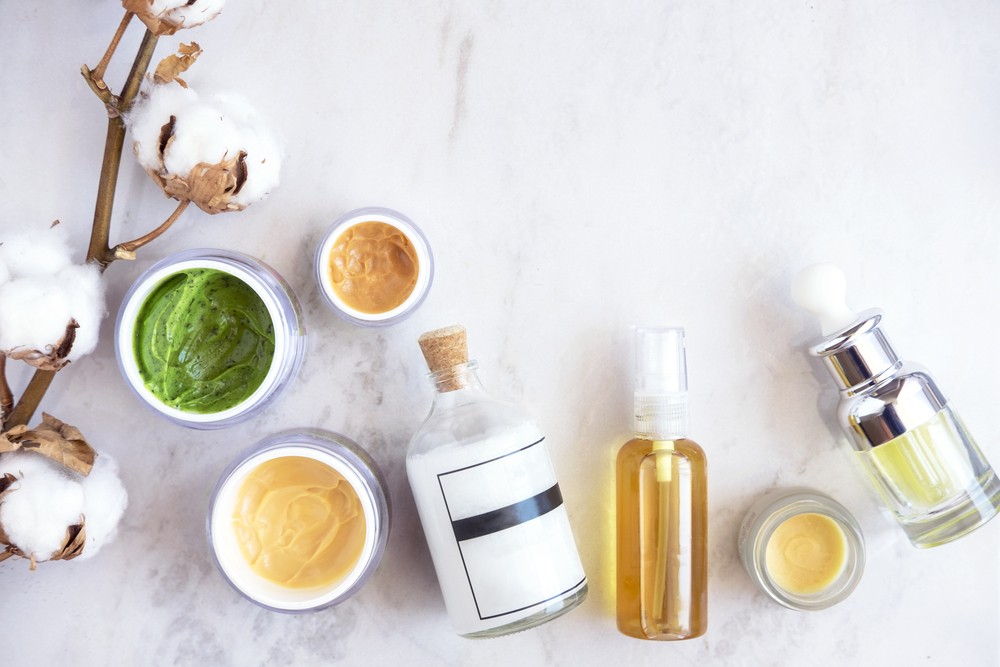 5 Skin Care yang Wajib Dibawa Ketika Kamu Travelling!
