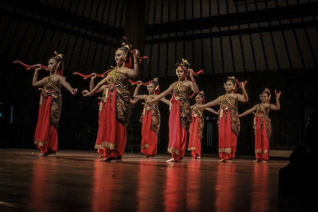 Solo Menari 24 Jam